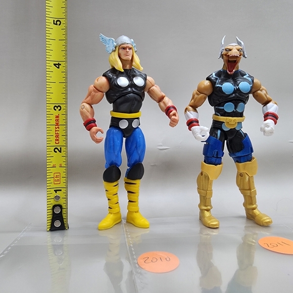 Marvel 2010 Thor & 2011 Beta Ray Bill Action Figures 4.5 Inch - Picture 5 of 5